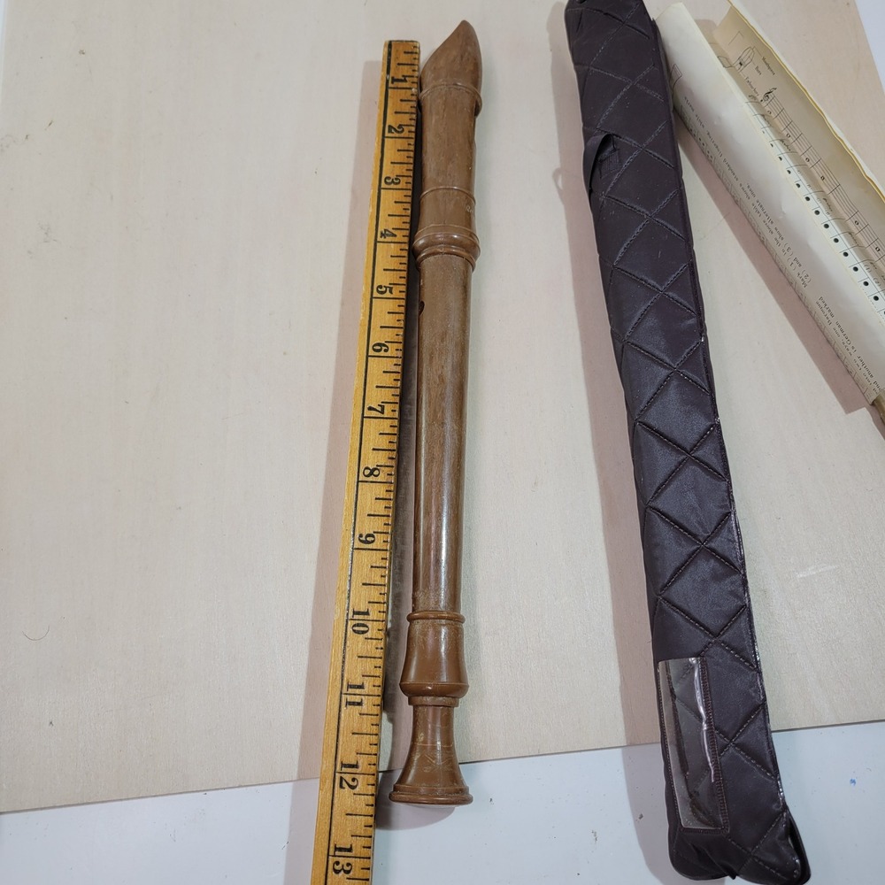 Renaissance Recorder Baroque Type Wood Wind Instrument with Case and Chart - Picture 9 of 9